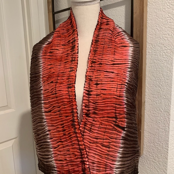 Unbranded Multi-Color Crinkle Scarf. Gently Used. - Picture 2 of 4